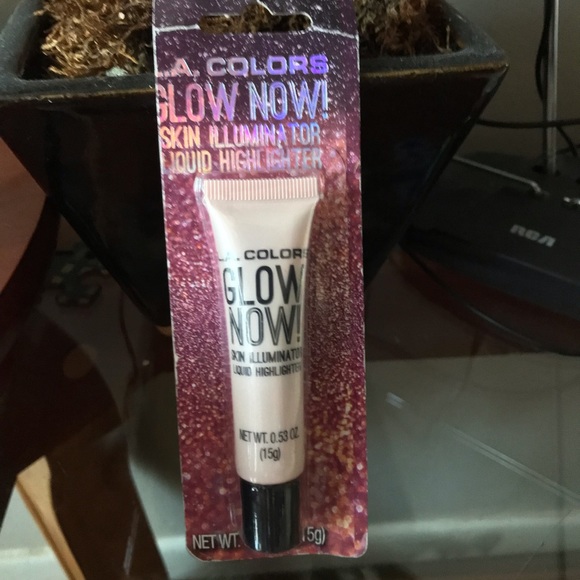 L.A COlors GLOW NOW SKIN ILUMINATOR - Picture 2 of 8